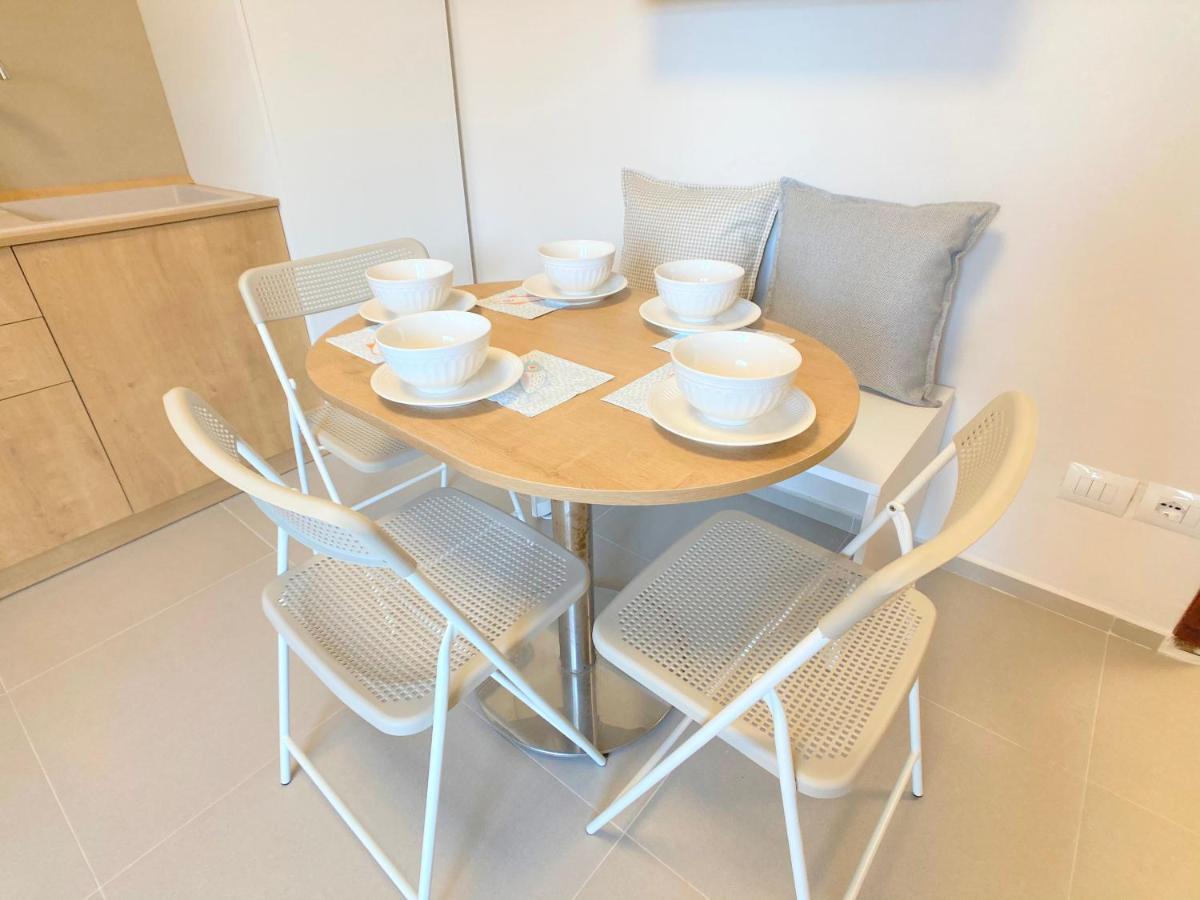 غوليم 13 Eur For Monthly Stay - Home By The Sea - Hbs المظهر الخارجي الصورة
